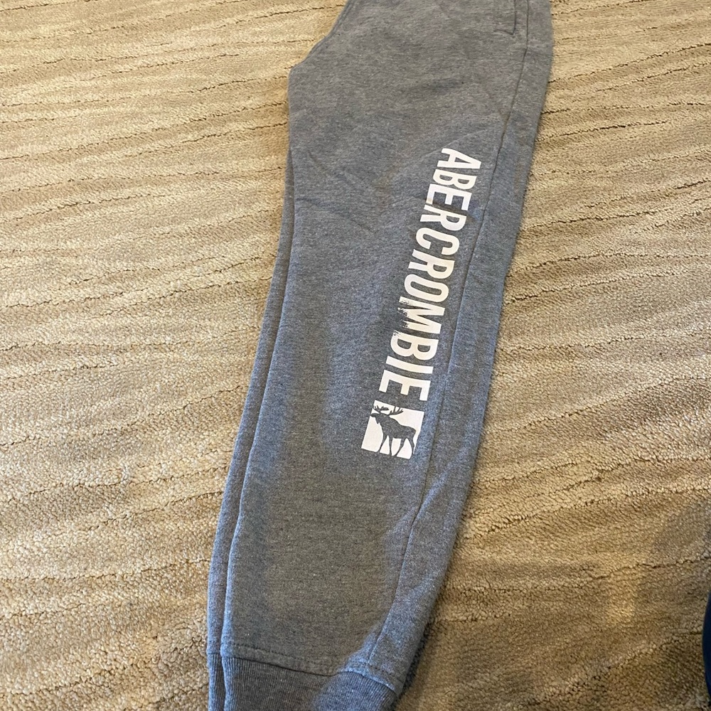 Boys Abercrombie Joggers Size 11/12!!